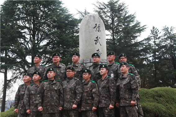 육군훈련소 내 건양대 계약 군사학과, 첫 졸업생 28명 배출